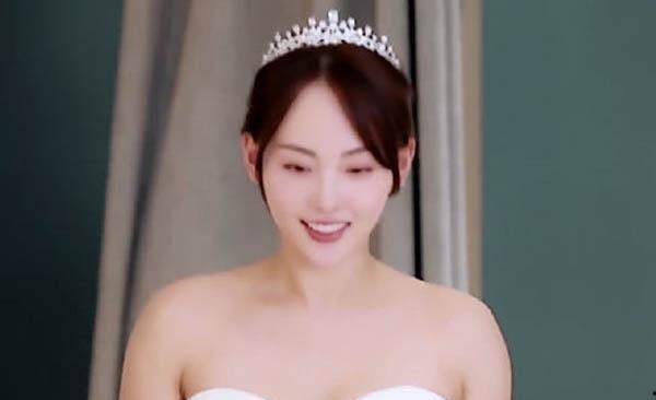 张嘉倪的老公最新爆料,揭秘明星夫妻的甜蜜日常与温馨瞬间 第1张 张嘉倪的老公最新爆料,揭秘明星夫妻的甜蜜日常与温馨瞬间 第1张